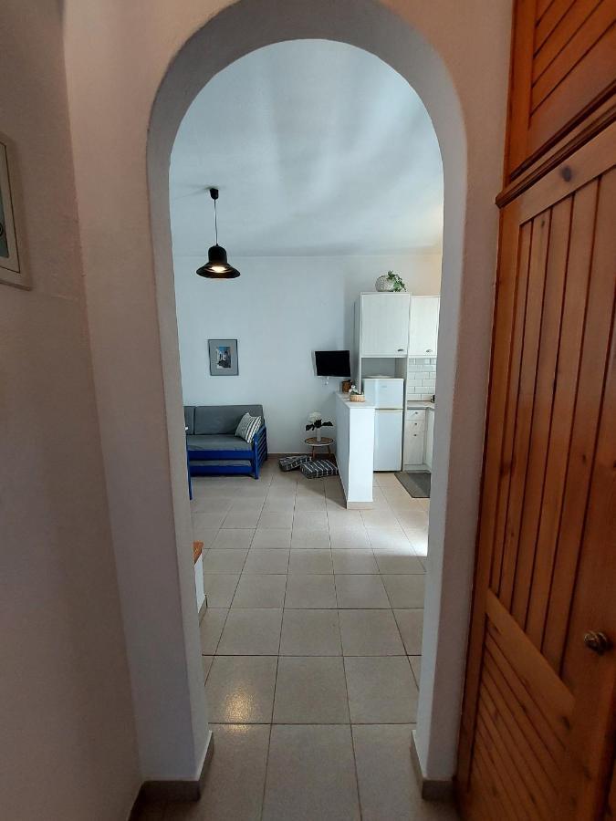 Paros Reppas House "Portes" Eksteriør billede