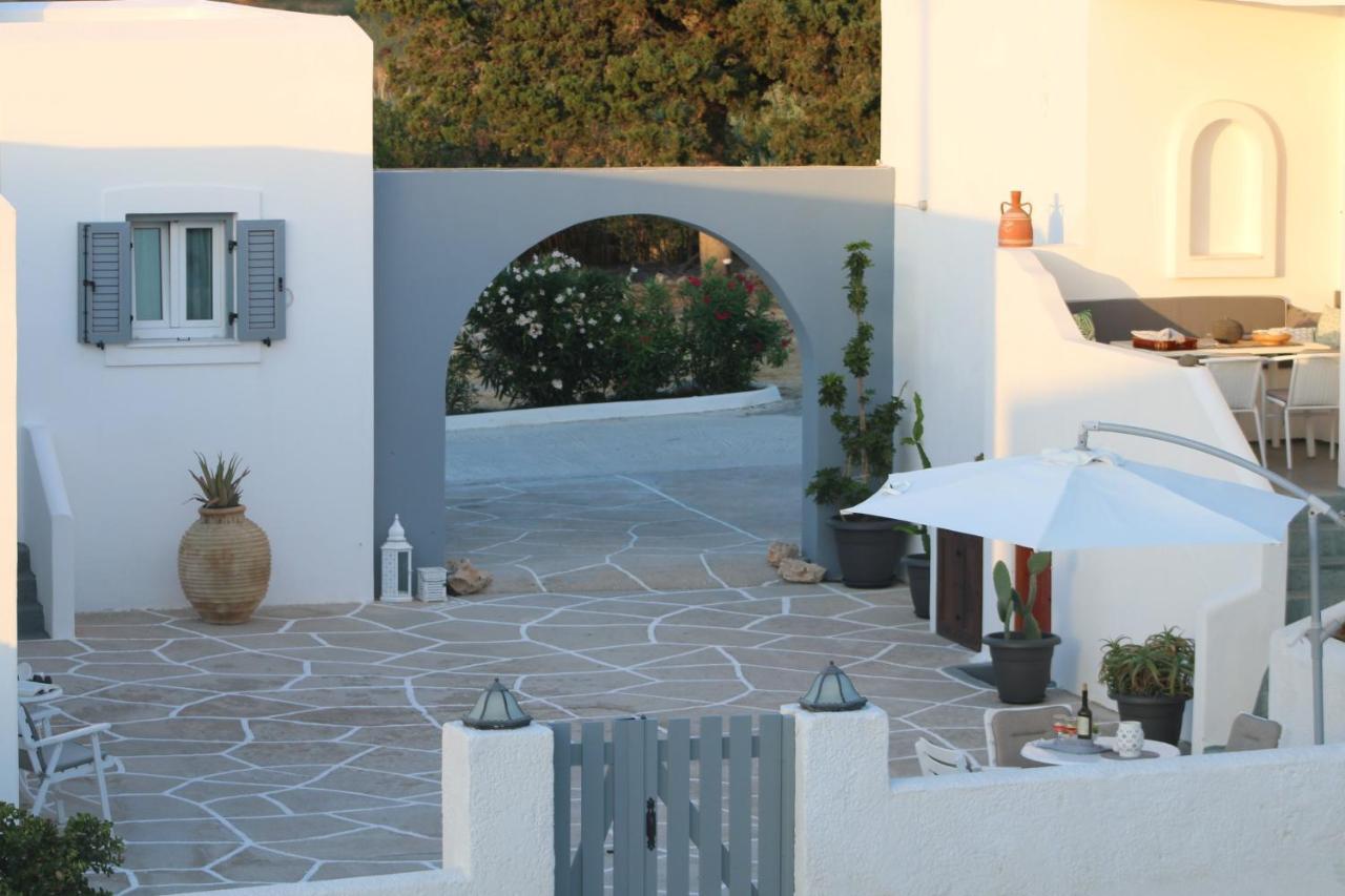 Paros Reppas House "Portes" Eksteriør billede
