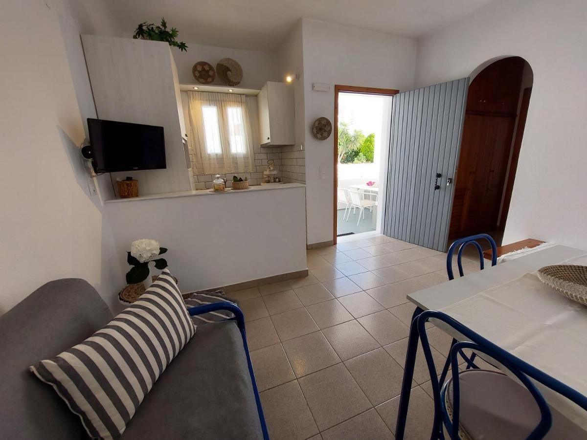 Paros Reppas House "Portes" Eksteriør billede