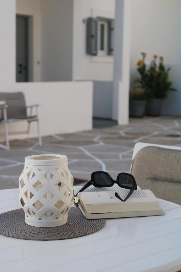 Paros Reppas House "Portes" Eksteriør billede